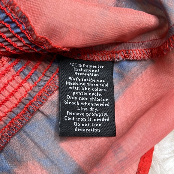 Rock & Republic Dressy Patterned Blouse size Small - Picture 6 of 7